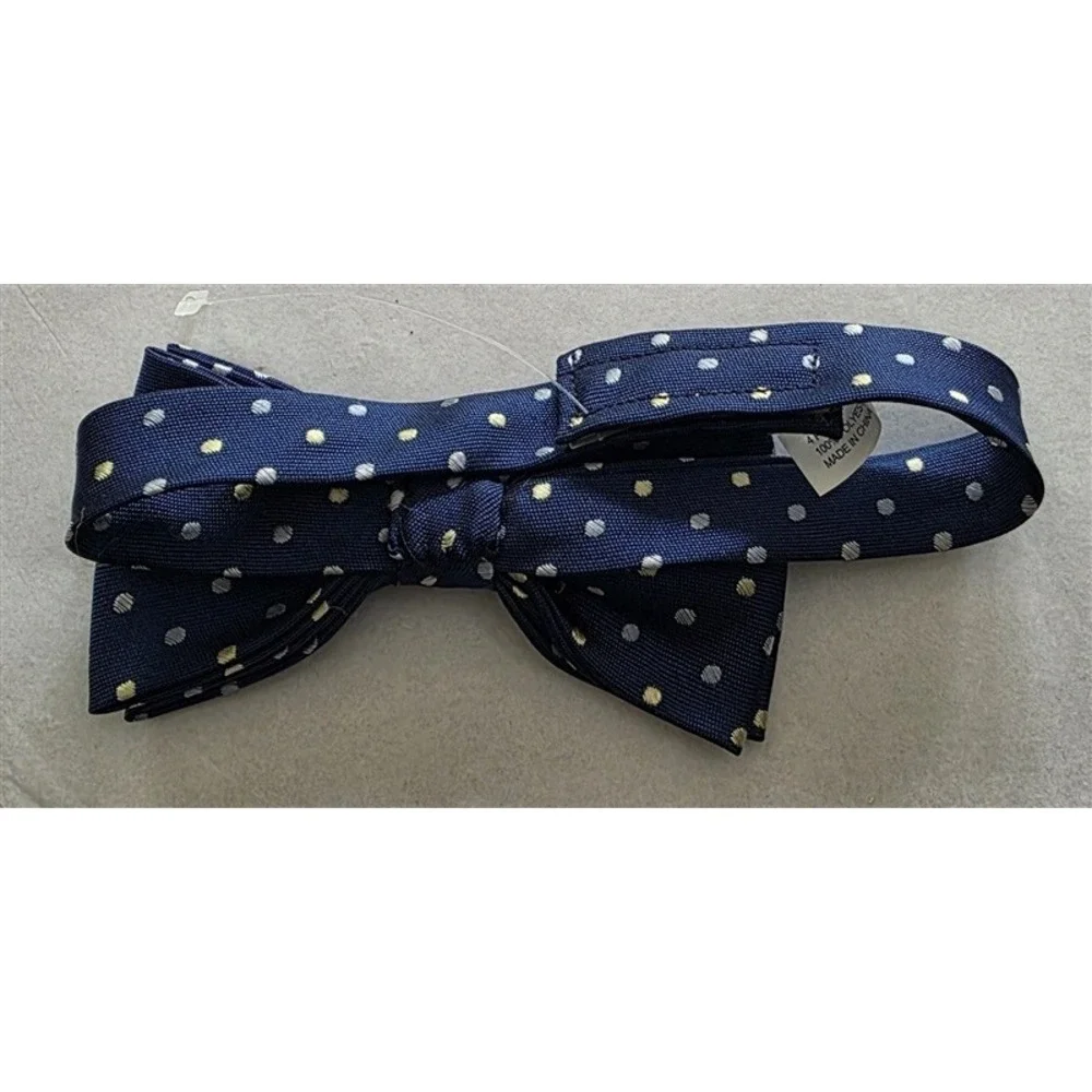 NWOT Izod Boy's Pre-Tied Bow Tie Blue Polka Dot Adjustable Classic Style 125840